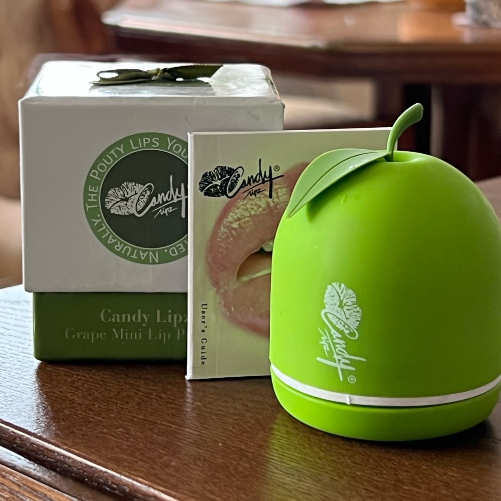 Double lobed lip plumper Candy lipz